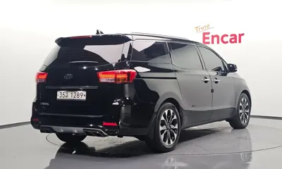 Kia Canival 2018, 136741 км, за 11990000 KRW - фото 2
