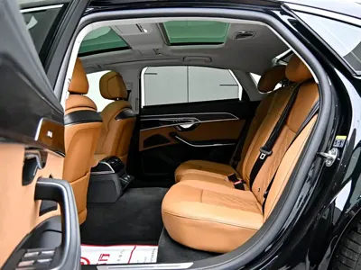 Audi A8 2025, 7500 км, за 569000 CNY - фото 12