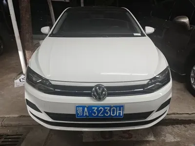 Volkswagen Polo 2021, 60000 км, за 53800 CNY