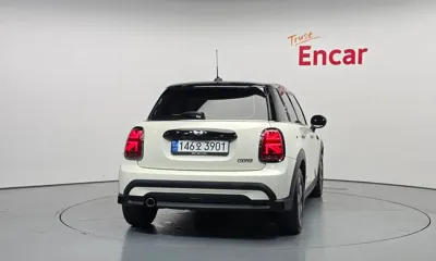 MINI Cooper 2023, 18372 км, за 26600000 KRW