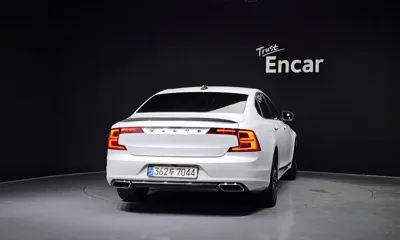 Volvo S90 2018, 102583 км, за 24300000 KRW