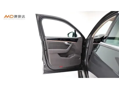 Volkswagen Touareg 2021, 71000 км, за 243000 CNY - фото 10