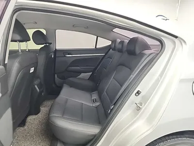 Hyundai Avante 2019, 81945 км, за 11900000 KRW - фото 12