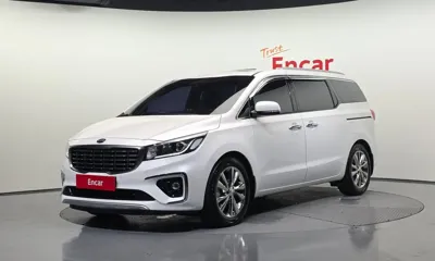 Kia Canival · 2019 год