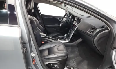 Volvo V40 2018, 106925 км, за 10500000 KRW - фото 26