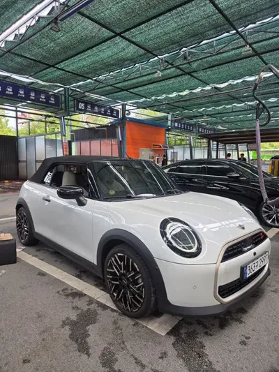 MINI Cooper Convertible · 2025 год