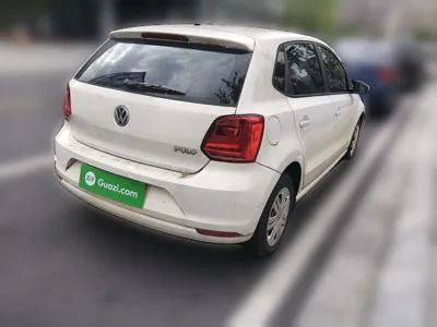 Volkswagen Polo 2014, 71300 км, за 29623.05 CNY