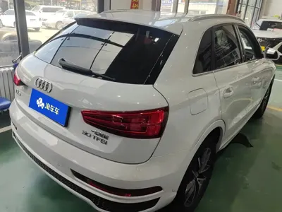 Audi Q3 2019, 60500 км, за 75000 CNY