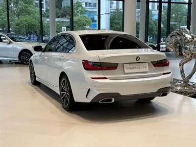 BMW 3 Series 2022, 45000 км, за 158800 CNY