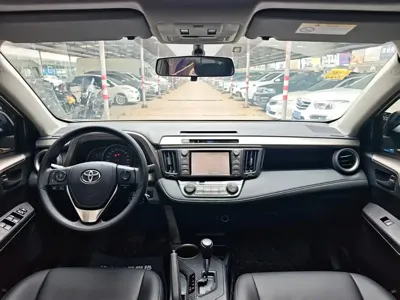 Toyota RAV4 2015, 100000 км, за 46000 CNY