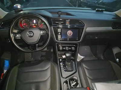Volkswagen Tiguan L 2019, 80800 км, за 83537.42 CNY - фото 10