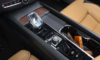 Volvo XC60 2025, 11082 км, за 52900000 KRW - фото 9