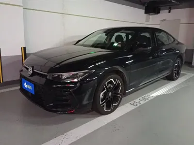 Volkswagen Passat · 2025 год