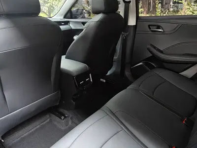 Roewe i5 2025, 3900 км, за 52800 CNY - фото 9