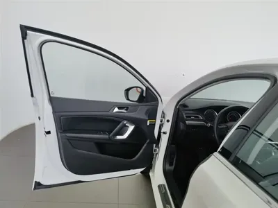 Peugeot 408 2016, 93300 км, за 19900 CNY - фото 8