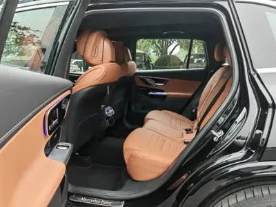 Mercedes-Benz 奔驰GLC新能源 2024, 11000 км, за 289800 CNY - фото 11