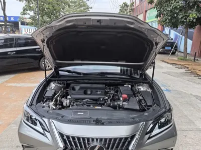 Lexus ES 2023, 27000 км, за 181800 CNY - фото 21