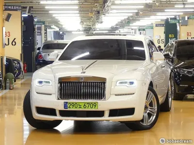 Rolls-Royce Ghost 2018, 75000 км, за 210000000 KRW