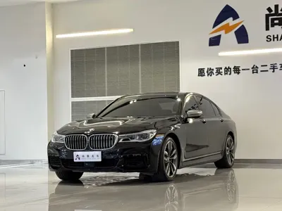 BMW 7 Series · 2017 год