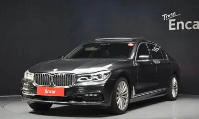 BMW 7-Series · 2016 год