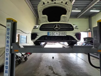 Mercedes-Benz E-Class · 2023 год