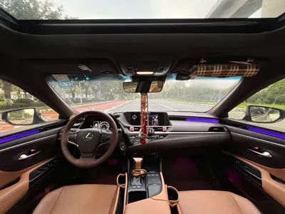 Lexus ES 2019, 100000 км, за 186000 CNY - фото 8