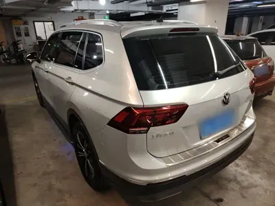 Volkswagen Tiguan L 2017, 89200 км, за 76400 CNY - фото 23