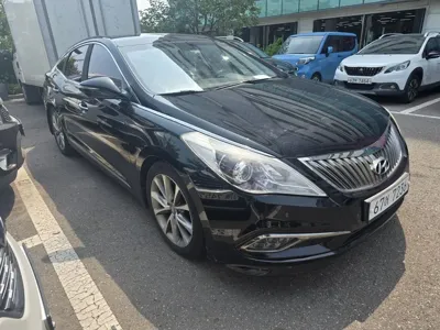 Hyundai Grandeur 2015, 156399 км, за 5500000 KRW