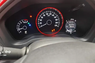 Honda Vezel 2015, 62300 км, за 43618.56 CNY - фото 11