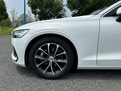 Volvo S60 2021, 61000 км, за 88000 CNY - фото 8