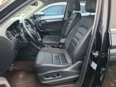 Volkswagen Tiguan L 2020, 121700 км, за 73500 CNY - фото 15