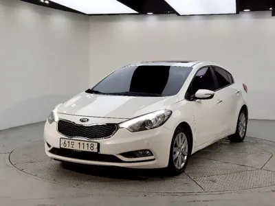 Kia K3 · 2014 год