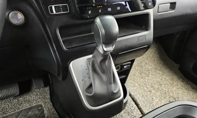Hyundai Staria 2022, 80009 км, за 23590000 KRW - фото 9