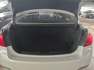 BMW 3 Series 2018, 110500 км, за 71400 CNY - фото 10