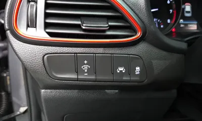 Hyundai i30 2020, 134003 км, за 12100000 KRW - фото 16