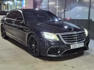 Mercedes-Benz S-Class · 2018 год