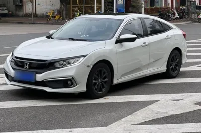 Honda Civic 2019, 47600 км, за 80281.39 CNY - фото 1