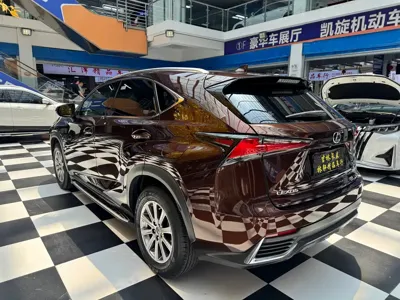 Lexus NX 2018, 34000 км, за 149800 CNY - фото 6