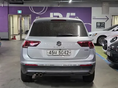 Volkswagen Tiguan 2018, 78086 км, за 27900000 KRW