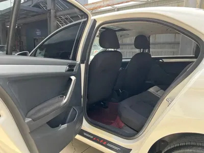 Volkswagen Jetta 2013, 120000 км, за 15800 CNY - фото 8