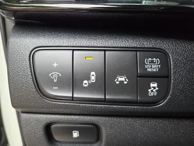 Kia Niro 2018, 51867 км, за 15490000 KRW - фото 16
