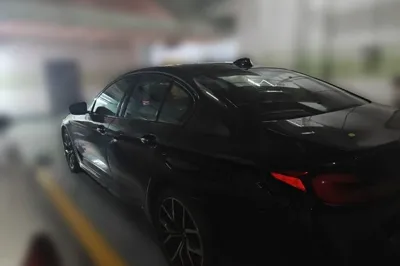 BMW 5 Series 2021, 72000 км, за 183810.29 CNY