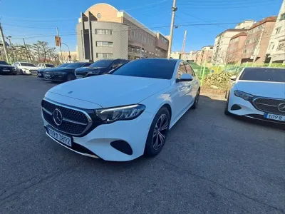 Mercedes-Benz E-Class 2025, 29897 км, за 74800000 KRW - фото 2