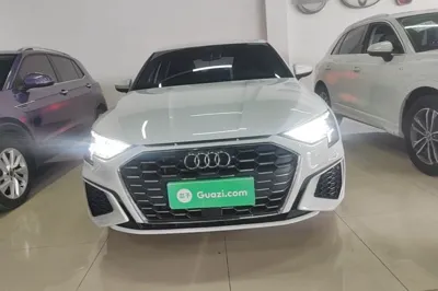 Audi A3 2023, 15400 км, за 137414.15 CNY