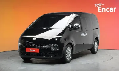 Hyundai Staria · 2025 год