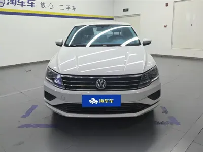 Volkswagen Jetta 2018, 46300 км, за 26800 CNY