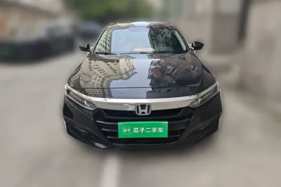 Honda Accord 2018, 72000 км, за 90460.58 CNY