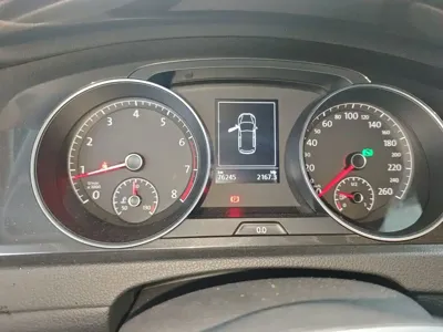 Volkswagen Golf 2017, 76200 км, за 51100 CNY