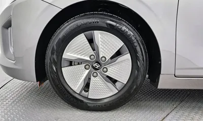 Hyundai Ioniq 2020, 43116 км, за 14800000 KRW - фото 5