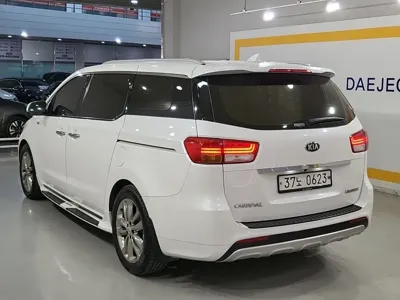 Kia Canival 2016, 189225 км, за 10500000 KRW